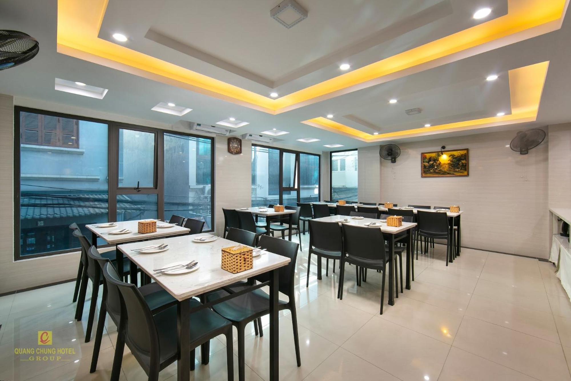 Nhan Hoa Hotel — Photos 1